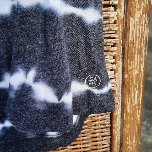 🍀3/15 Sage Tank Top - Picture 3 of 5